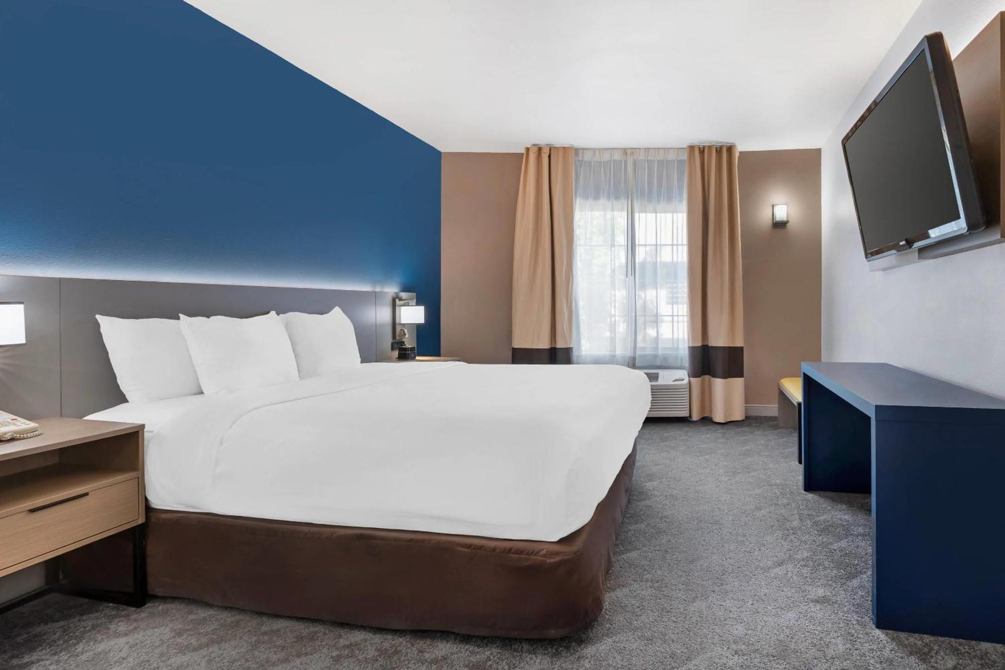 Comfort Inn & Suites Sacramento - University Area ภายนอก รูปภาพ