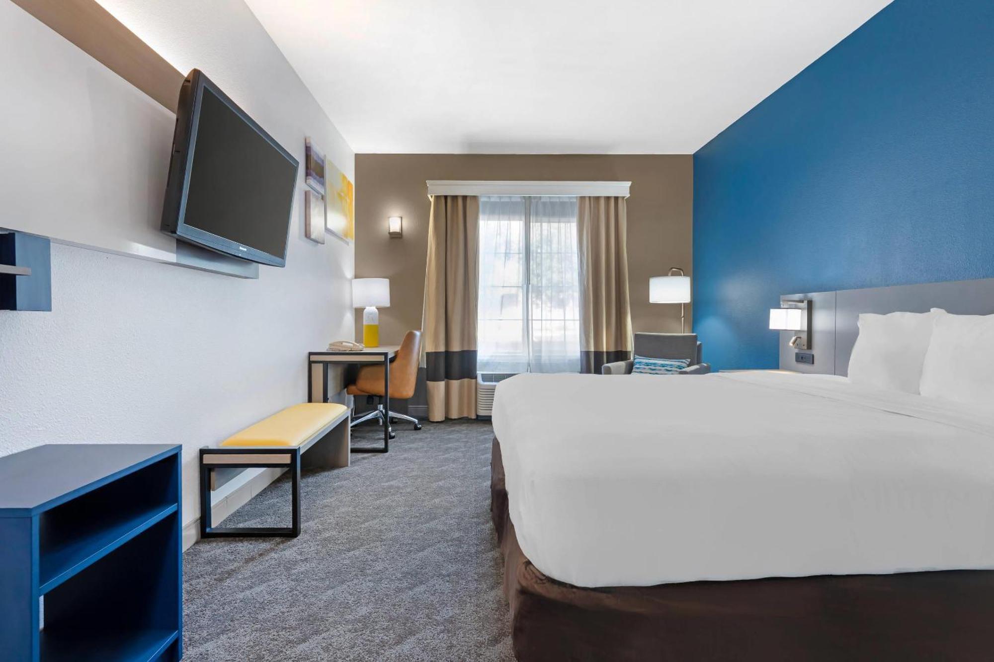 Comfort Inn & Suites Sacramento - University Area ภายนอก รูปภาพ